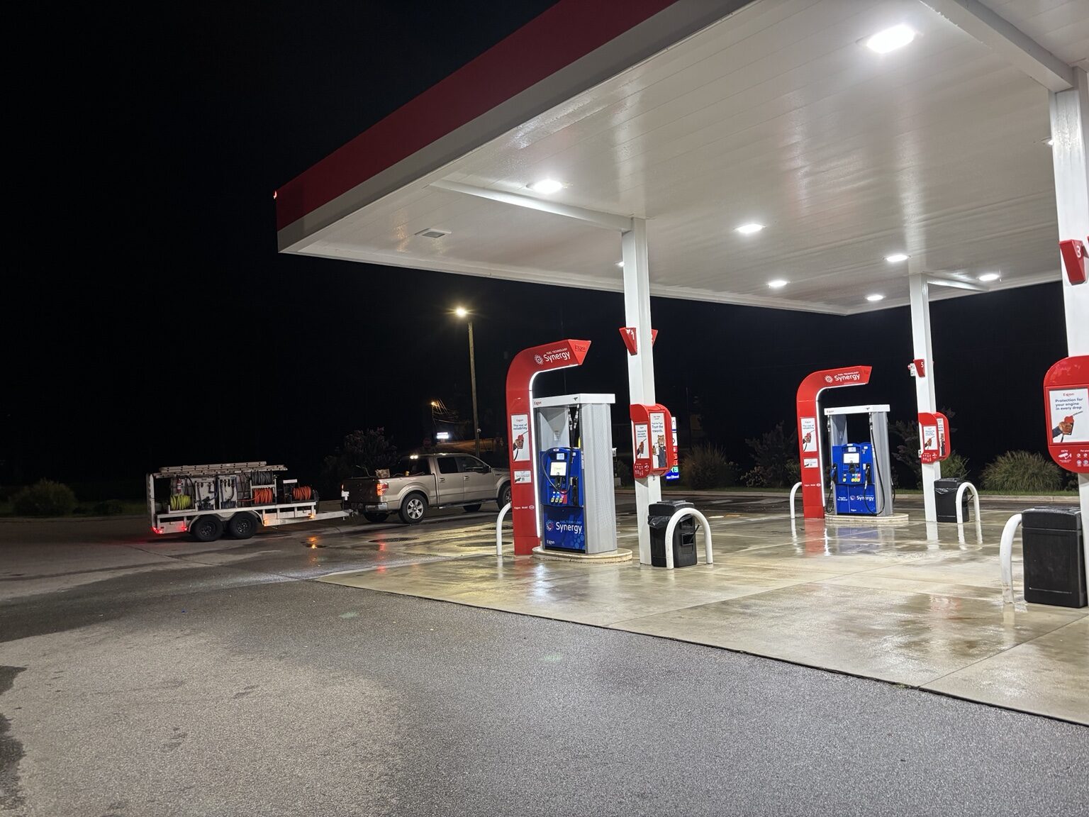 Commercial fuel-island cleaning after operating hours